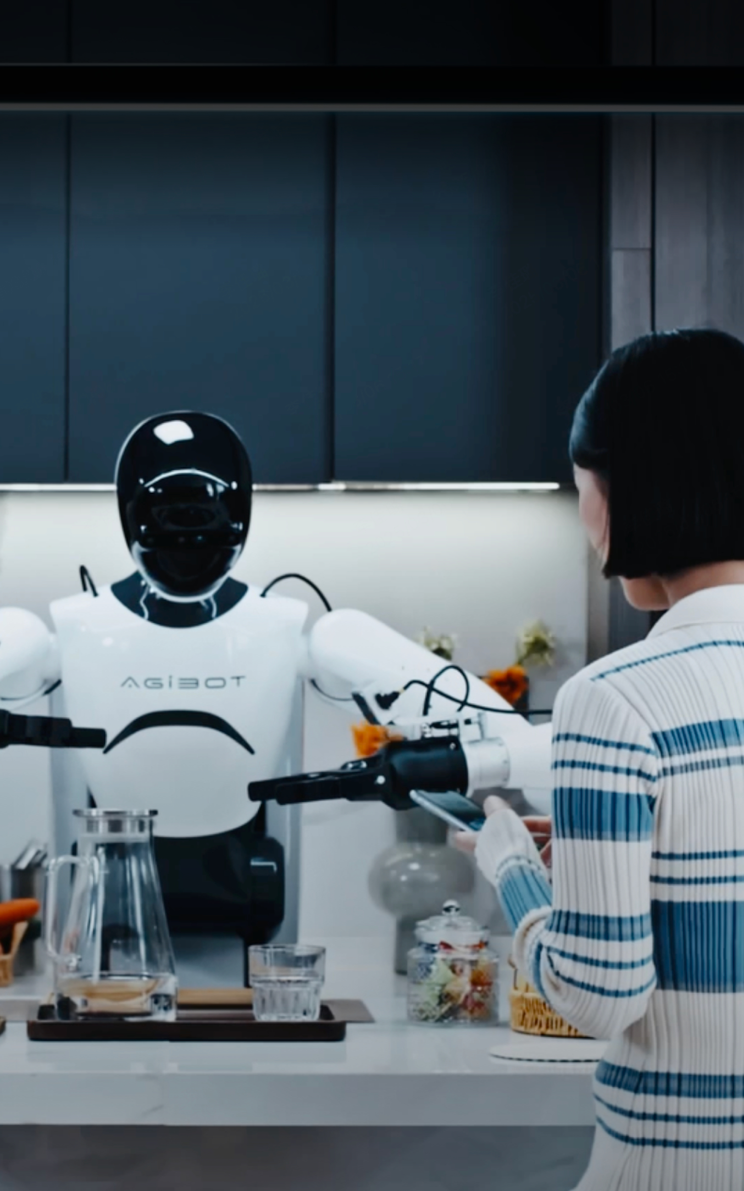 行業首款！im電競發布具身智能一站式開發平臺Genie Studio